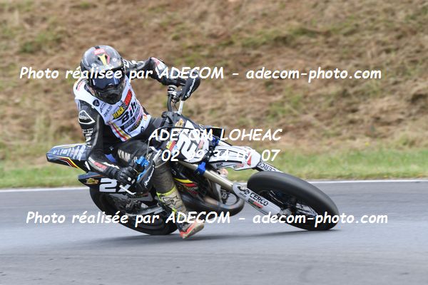 http://v2.adecom-photo.com/images//8.MOTO/2022/9_SUPERMOTARD_LOHEAC_2022/CATEGORIE_S3/GOURMET_Evan/83A_9081.JPG