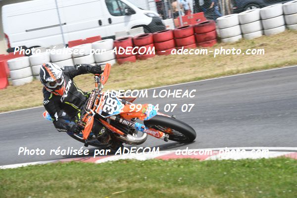 http://v2.adecom-photo.com/images//8.MOTO/2022/9_SUPERMOTARD_LOHEAC_2022/CATEGORIE_S3/GUERRERO_Tony/83A_2955.JPG