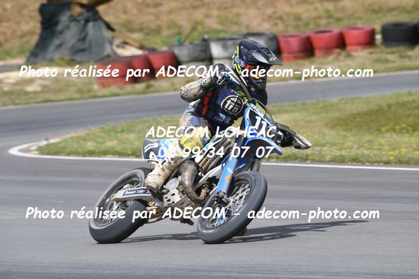 http://v2.adecom-photo.com/images//8.MOTO/2022/9_SUPERMOTARD_LOHEAC_2022/CATEGORIE_S3/LE_TINIVEZ_Renan/83A_2599.JPG