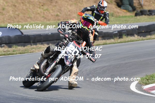 http://v2.adecom-photo.com/images//8.MOTO/2022/9_SUPERMOTARD_LOHEAC_2022/CATEGORIE_S3/NOEL_Matthieu/83A_2479.JPG