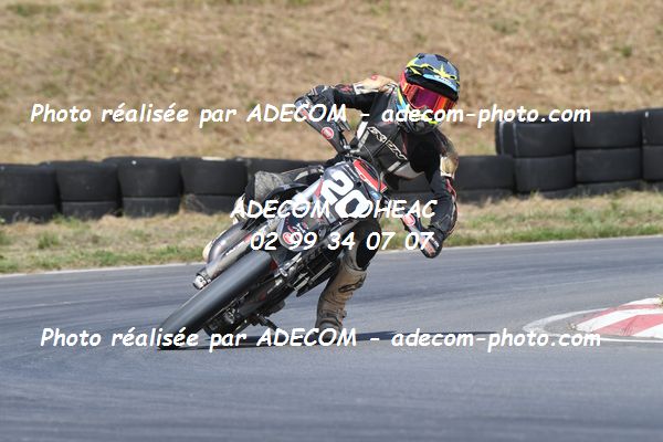 http://v2.adecom-photo.com/images//8.MOTO/2022/9_SUPERMOTARD_LOHEAC_2022/CATEGORIE_S3/NOEL_Matthieu/83A_2526.JPG