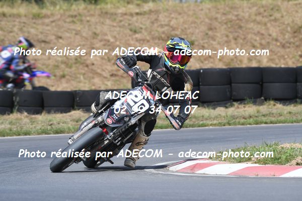 http://v2.adecom-photo.com/images//8.MOTO/2022/9_SUPERMOTARD_LOHEAC_2022/CATEGORIE_S3/NOEL_Matthieu/83A_2549.JPG