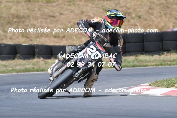 http://v2.adecom-photo.com/images//8.MOTO/2022/9_SUPERMOTARD_LOHEAC_2022/CATEGORIE_S3/NOEL_Matthieu/83A_2551.JPG