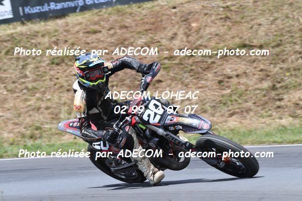 http://v2.adecom-photo.com/images//8.MOTO/2022/9_SUPERMOTARD_LOHEAC_2022/CATEGORIE_S3/NOEL_Matthieu/83A_9105.JPG