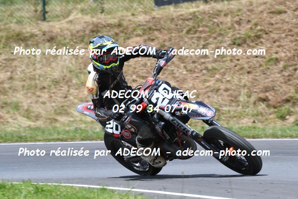 http://v2.adecom-photo.com/images//8.MOTO/2022/9_SUPERMOTARD_LOHEAC_2022/CATEGORIE_S3/NOEL_Matthieu/83A_9121.JPG