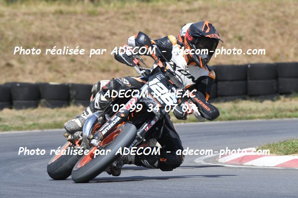 http://v2.adecom-photo.com/images//8.MOTO/2022/9_SUPERMOTARD_LOHEAC_2022/CATEGORIE_S3/O_BRIEN_Alexis/83A_2536.JPG