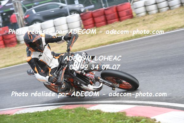 http://v2.adecom-photo.com/images//8.MOTO/2022/9_SUPERMOTARD_LOHEAC_2022/CATEGORIE_S3/O_BRIEN_Alexis/83A_2988.JPG