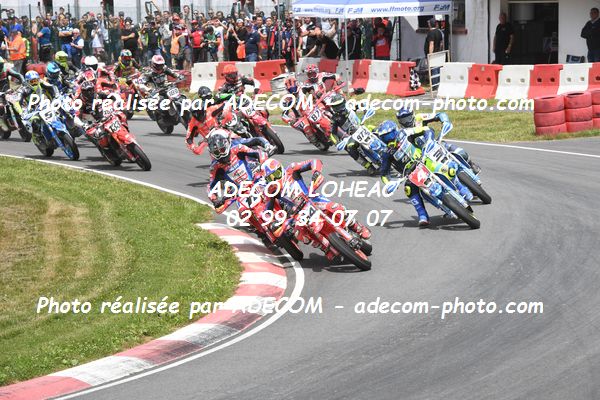 http://v2.adecom-photo.com/images//8.MOTO/2022/9_SUPERMOTARD_LOHEAC_2022/PRESTIGE_S1/BIDART_Sylvain/83A_2682.JPG