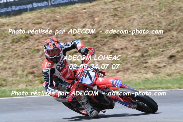 http://v2.adecom-photo.com/images//8.MOTO/2022/9_SUPERMOTARD_LOHEAC_2022/PRESTIGE_S1/CATRICE_Florian/83A_9563.JPG