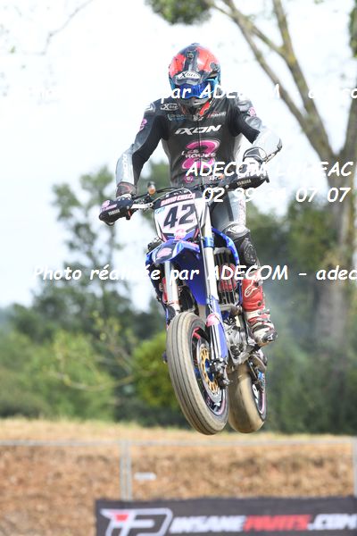 http://v2.adecom-photo.com/images//8.MOTO/2022/9_SUPERMOTARD_LOHEAC_2022/PRESTIGE_S1/CHECA_David/83A_8393.JPG