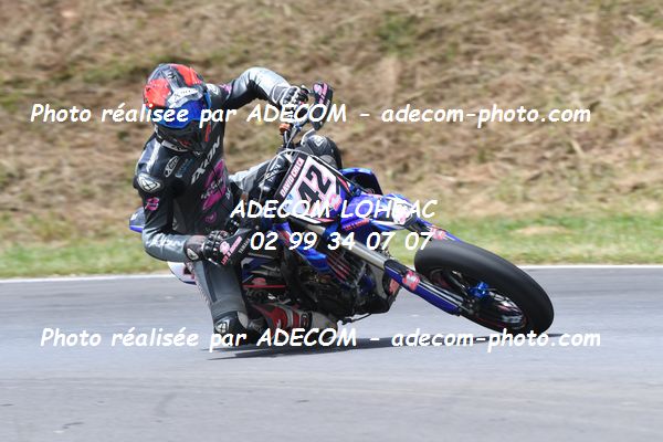 http://v2.adecom-photo.com/images//8.MOTO/2022/9_SUPERMOTARD_LOHEAC_2022/PRESTIGE_S1/CHECA_David/83A_9503.JPG