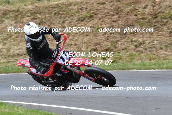 http://v2.adecom-photo.com/images//8.MOTO/2022/9_SUPERMOTARD_LOHEAC_2022/PRESTIGE_S1/FIORENTINO_Romeo/83A_9656.JPG