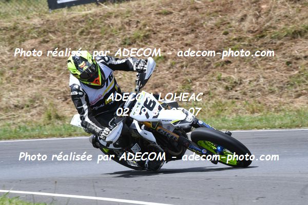 http://v2.adecom-photo.com/images//8.MOTO/2022/9_SUPERMOTARD_LOHEAC_2022/PRESTIGE_S1/PAPIN_Fabrice/83A_9615.JPG