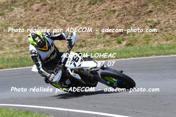 http://v2.adecom-photo.com/images//8.MOTO/2022/9_SUPERMOTARD_LOHEAC_2022/PRESTIGE_S1/PAPIN_Fabrice/83A_9696.JPG