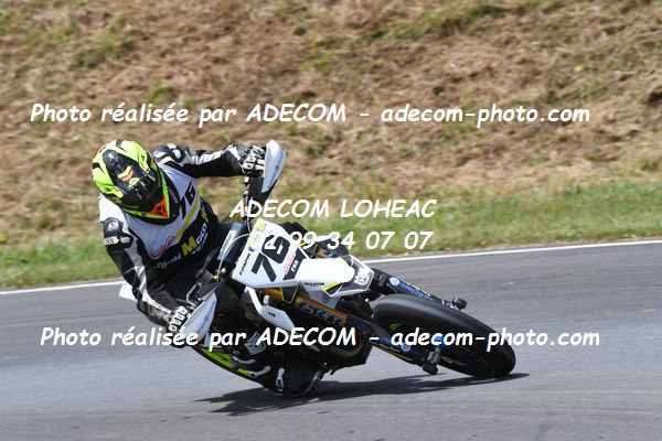 http://v2.adecom-photo.com/images//8.MOTO/2022/9_SUPERMOTARD_LOHEAC_2022/PRESTIGE_S1/PAPIN_Fabrice/83A_9697.JPG