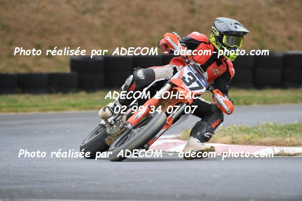 http://v2.adecom-photo.com/images//8.MOTO/2023/10_SUPERMOTARD_LOHEAC_2023/CHALLENGER/ABRAHAM_Tao/41A_6727.JPG