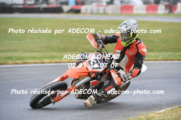 http://v2.adecom-photo.com/images//8.MOTO/2023/10_SUPERMOTARD_LOHEAC_2023/CHALLENGER/ABRAHAM_Tao/41A_9444.JPG