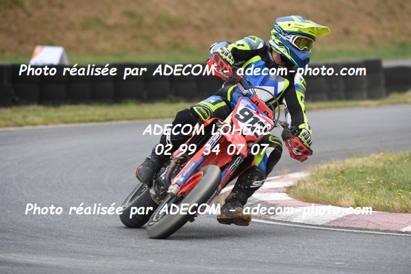 http://v2.adecom-photo.com/images//8.MOTO/2023/10_SUPERMOTARD_LOHEAC_2023/CHALLENGER/BEAUREGARD_Clement/41A_6947.JPG