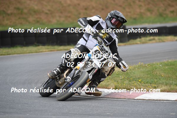 http://v2.adecom-photo.com/images//8.MOTO/2023/10_SUPERMOTARD_LOHEAC_2023/CHALLENGER/BLAY_Anthony/41A_6943.JPG