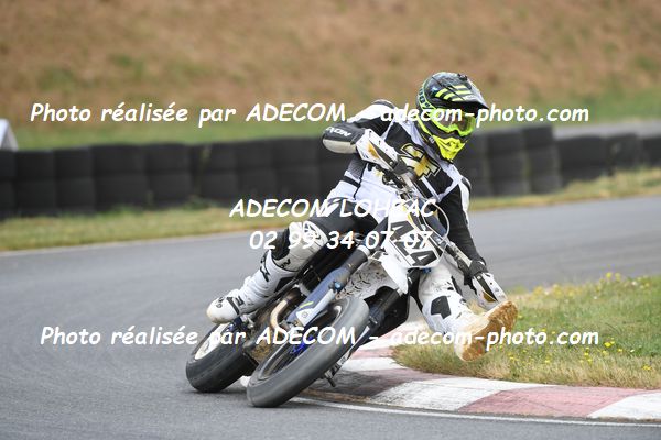 http://v2.adecom-photo.com/images//8.MOTO/2023/10_SUPERMOTARD_LOHEAC_2023/CHALLENGER/BLAY_Jeremy/41A_7134.JPG