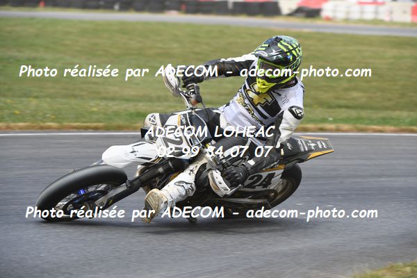 http://v2.adecom-photo.com/images//8.MOTO/2023/10_SUPERMOTARD_LOHEAC_2023/CHALLENGER/BLAY_Jeremy/41A_9345.JPG