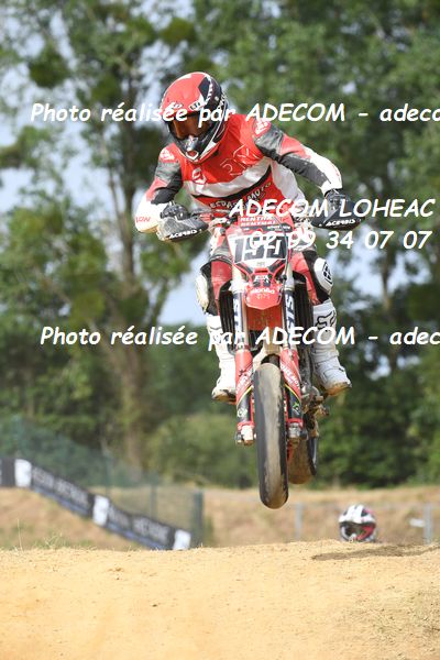 http://v2.adecom-photo.com/images//8.MOTO/2023/10_SUPERMOTARD_LOHEAC_2023/CHALLENGER/BURGAUD_Gaetan/41A_0645.JPG