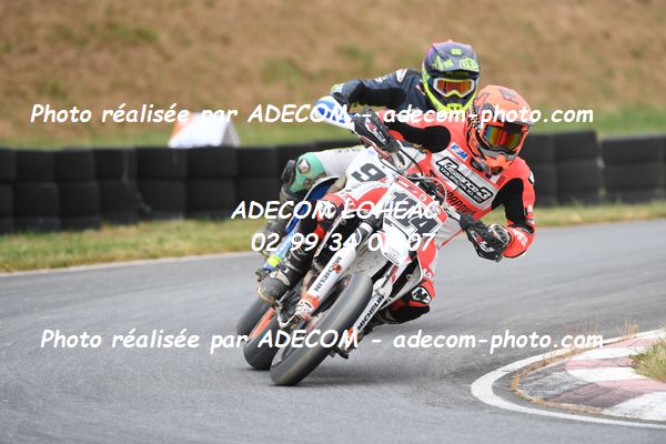 http://v2.adecom-photo.com/images//8.MOTO/2023/10_SUPERMOTARD_LOHEAC_2023/CHALLENGER/CARRE_Alexis/41A_7099.JPG