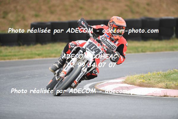 http://v2.adecom-photo.com/images//8.MOTO/2023/10_SUPERMOTARD_LOHEAC_2023/CHALLENGER/CARRE_Alexis/41A_7189.JPG