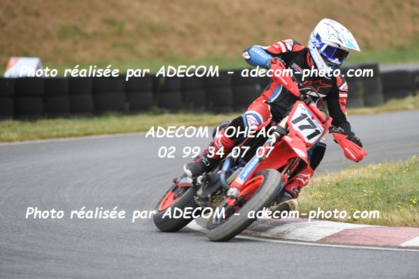 http://v2.adecom-photo.com/images//8.MOTO/2023/10_SUPERMOTARD_LOHEAC_2023/CHALLENGER/COMBARET_Damien/41A_7138.JPG