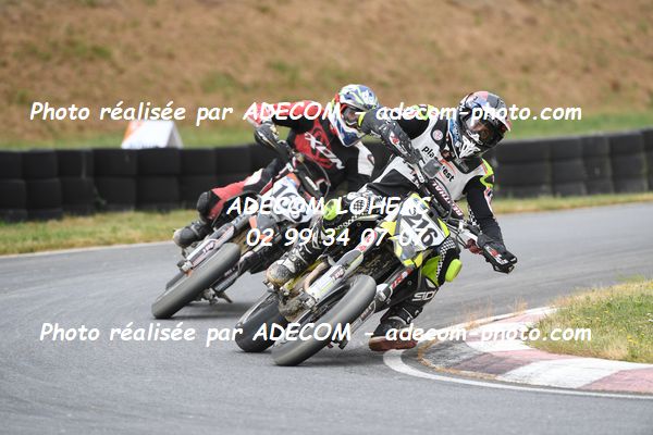 http://v2.adecom-photo.com/images//8.MOTO/2023/10_SUPERMOTARD_LOHEAC_2023/CHALLENGER/DENIE_Dylan/41A_6988.JPG