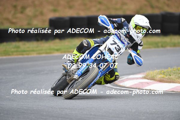 http://v2.adecom-photo.com/images//8.MOTO/2023/10_SUPERMOTARD_LOHEAC_2023/CHALLENGER/DESFARGUES_Benoit/41A_7333.JPG