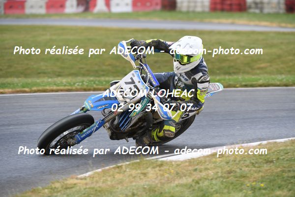 http://v2.adecom-photo.com/images//8.MOTO/2023/10_SUPERMOTARD_LOHEAC_2023/CHALLENGER/DESFARGUES_Benoit/41A_9531.JPG