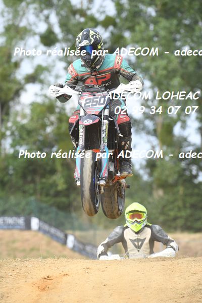 http://v2.adecom-photo.com/images//8.MOTO/2023/10_SUPERMOTARD_LOHEAC_2023/CHALLENGER/DE_MAISTRE_Mathieu/41A_0776.JPG