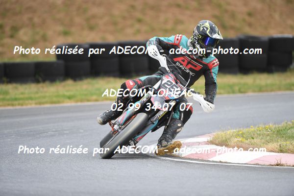 http://v2.adecom-photo.com/images//8.MOTO/2023/10_SUPERMOTARD_LOHEAC_2023/CHALLENGER/DE_MAISTRE_Mathieu/41A_7263.JPG