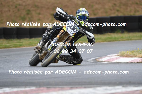 http://v2.adecom-photo.com/images//8.MOTO/2023/10_SUPERMOTARD_LOHEAC_2023/CHALLENGER/DUCAMP_Tristan/41A_6775.JPG