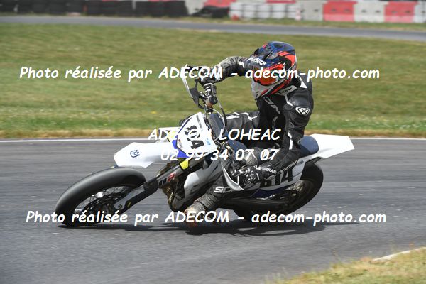 http://v2.adecom-photo.com/images//8.MOTO/2023/10_SUPERMOTARD_LOHEAC_2023/CHALLENGER/FERNANDEZ_Thibaut/41A_9321.JPG