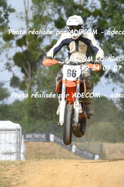 http://v2.adecom-photo.com/images//8.MOTO/2023/10_SUPERMOTARD_LOHEAC_2023/CHALLENGER/HUREZ_Louis/41A_0651.JPG