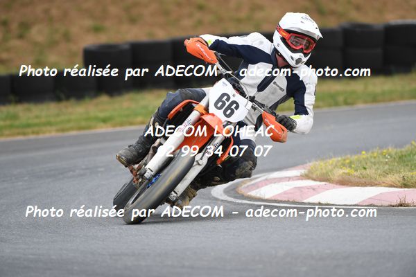 http://v2.adecom-photo.com/images//8.MOTO/2023/10_SUPERMOTARD_LOHEAC_2023/CHALLENGER/HUREZ_Louis/41A_7349.JPG