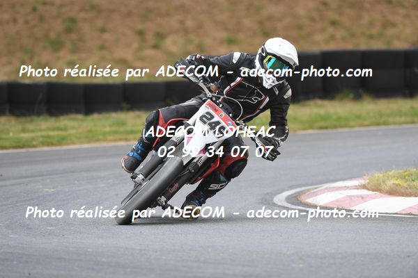 http://v2.adecom-photo.com/images//8.MOTO/2023/10_SUPERMOTARD_LOHEAC_2023/CHALLENGER/POIRINE_Samuel/41A_6904.JPG