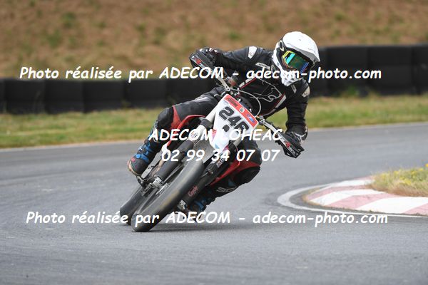 http://v2.adecom-photo.com/images//8.MOTO/2023/10_SUPERMOTARD_LOHEAC_2023/CHALLENGER/POIRINE_Samuel/41A_6905.JPG