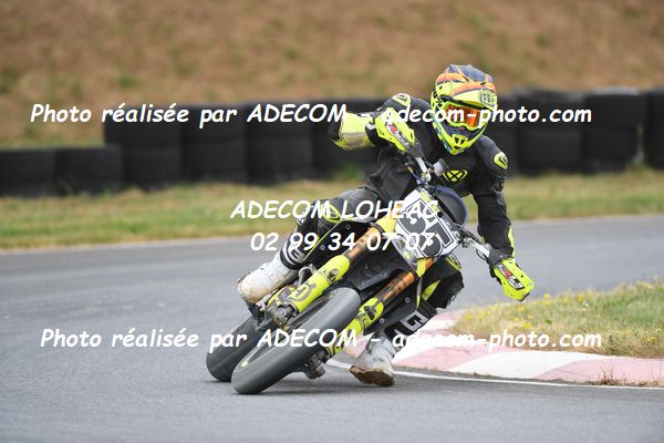 http://v2.adecom-photo.com/images//8.MOTO/2023/10_SUPERMOTARD_LOHEAC_2023/CHALLENGER/PRETAT_Arthur/41A_7228.JPG