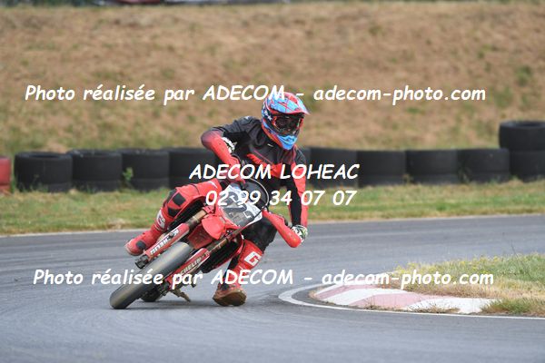 http://v2.adecom-photo.com/images//8.MOTO/2023/10_SUPERMOTARD_LOHEAC_2023/CHALLENGER/PUECH_Axel/41A_5737.JPG