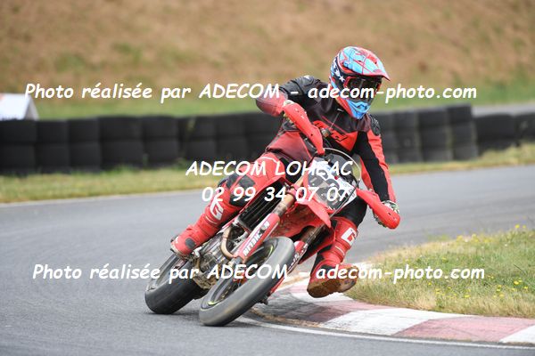 http://v2.adecom-photo.com/images//8.MOTO/2023/10_SUPERMOTARD_LOHEAC_2023/CHALLENGER/PUECH_Axel/41A_7127.JPG