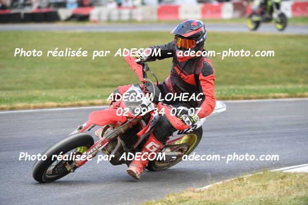 http://v2.adecom-photo.com/images//8.MOTO/2023/10_SUPERMOTARD_LOHEAC_2023/CHALLENGER/PUECH_Axel/41A_9249.JPG