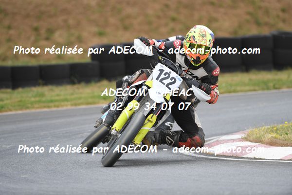 http://v2.adecom-photo.com/images//8.MOTO/2023/10_SUPERMOTARD_LOHEAC_2023/CHALLENGER/SEGUIN_Mahtieu/41A_7247.JPG