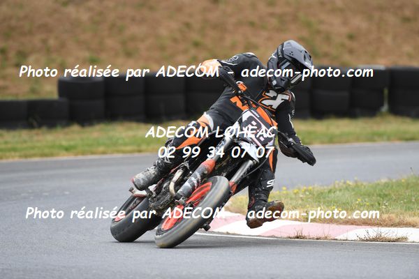 http://v2.adecom-photo.com/images//8.MOTO/2023/10_SUPERMOTARD_LOHEAC_2023/CHALLENGER/TROUVERIE_Tristan/41A_6888.JPG