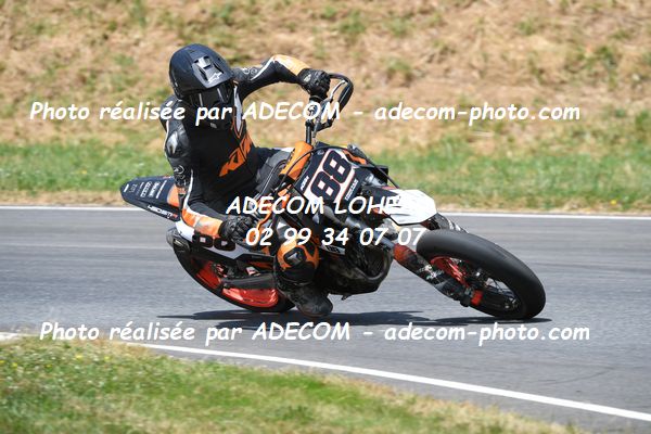 http://v2.adecom-photo.com/images//8.MOTO/2023/10_SUPERMOTARD_LOHEAC_2023/CHALLENGER/TROUVERIE_Tristan/41A_7910.JPG