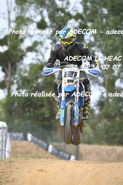 http://v2.adecom-photo.com/images//8.MOTO/2023/10_SUPERMOTARD_LOHEAC_2023/PRESTIGE_S1/BELLOT_Jordan/41A_1452.JPG