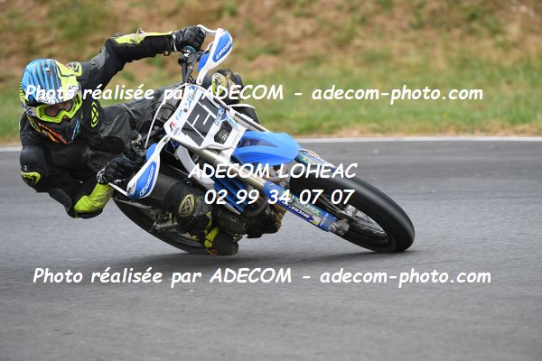 http://v2.adecom-photo.com/images//8.MOTO/2023/10_SUPERMOTARD_LOHEAC_2023/PRESTIGE_S1/BELLOT_Jordan/41A_7575.JPG