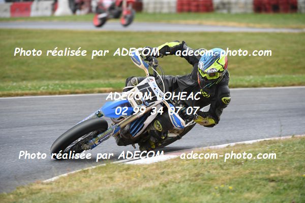 http://v2.adecom-photo.com/images//8.MOTO/2023/10_SUPERMOTARD_LOHEAC_2023/PRESTIGE_S1/BELLOT_Jordan/41A_9851.JPG
